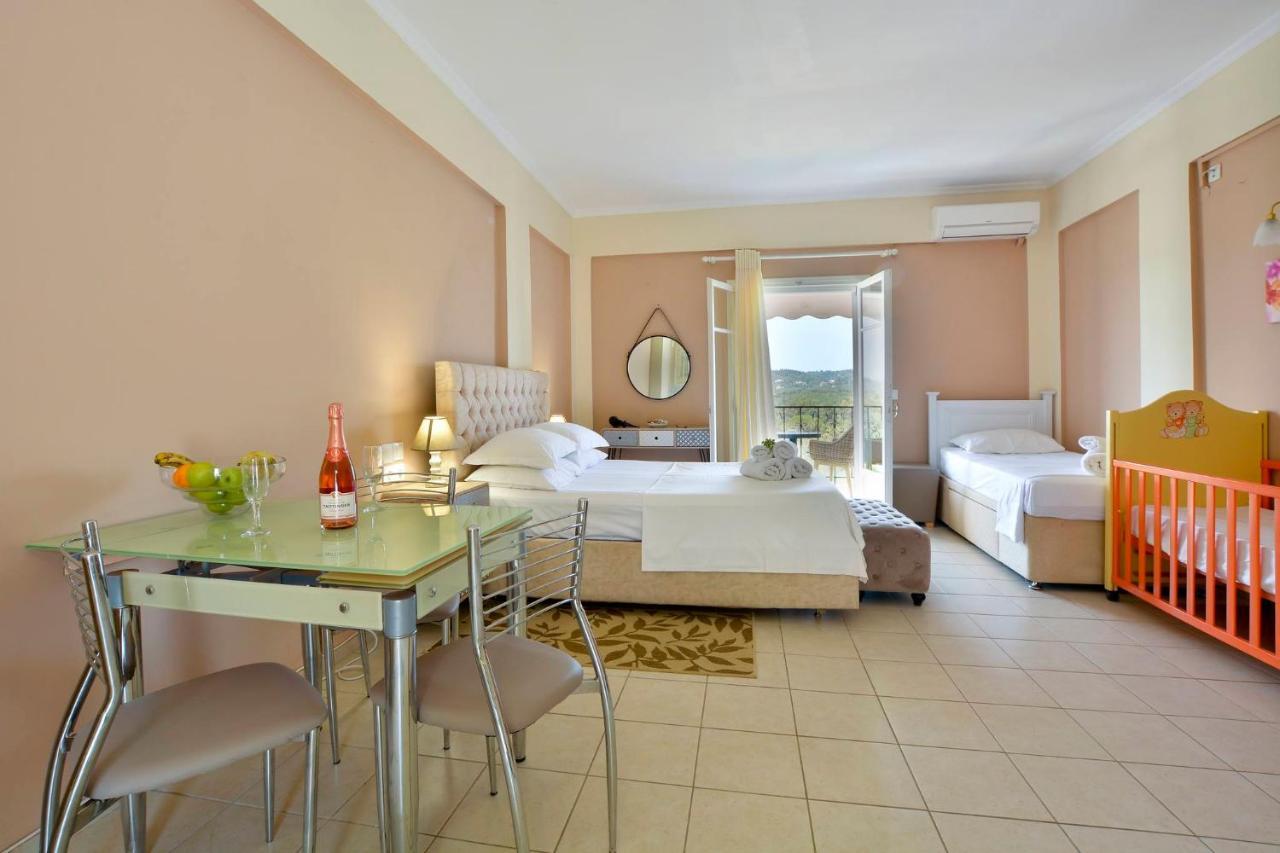 Xristina Apartment *
